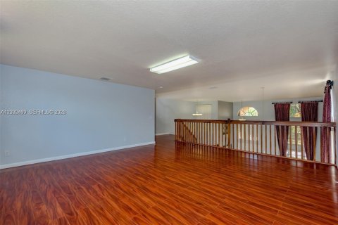 Villa ou maison à louer à Miramar, Floride: 4 chambres, 332.5 m2 № 2146089 - photo 27