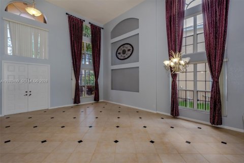 Villa ou maison à louer à Miramar, Floride: 4 chambres, 332.5 m2 № 2146089 - photo 12