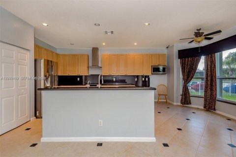 Villa ou maison à louer à Miramar, Floride: 4 chambres, 332.5 m2 № 2146089 - photo 21