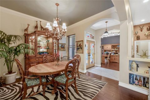 House in Valrico, Florida 4 bedrooms, 270.35 sq.m. № 2229190 - photo 10