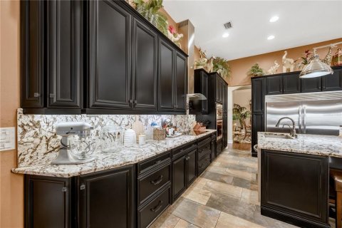 House in Valrico, Florida 4 bedrooms, 270.35 sq.m. № 2229190 - photo 25