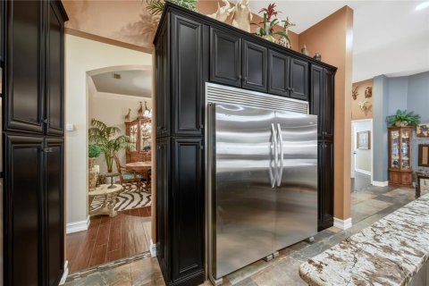House in Valrico, Florida 4 bedrooms, 270.35 sq.m. № 2229190 - photo 24