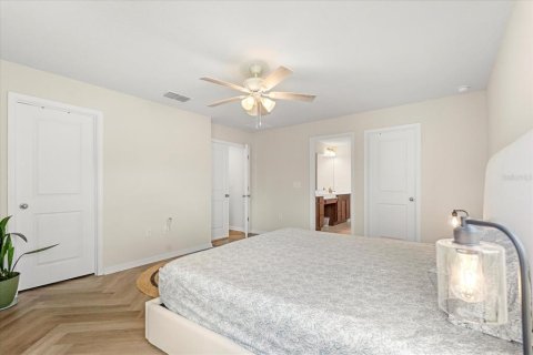 Casa en venta en DeLand, Florida, 4 dormitorios, 229.38 m2 № 1616570 - foto 12