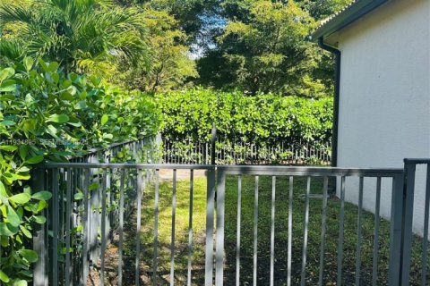 House in Boynton Beach, Florida 3 bedrooms, 185.25 sq.m. № 1994057 - photo 25