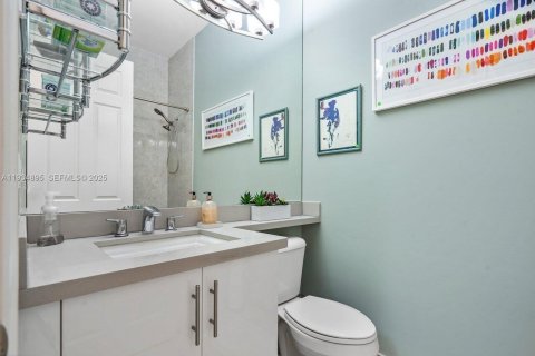 House in Boynton Beach, Florida 3 bedrooms, 185.25 sq.m. № 1994057 - photo 19