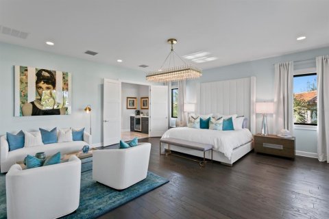 House in Tampa, Florida 5 bedrooms, 546.92 sq.m. № 1589997 - photo 30
