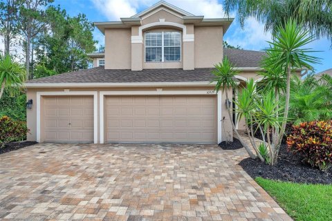 Casa en venta en New Port Richey, Florida, 5 dormitorios, 244.8 m2 № 1808383 - foto 2