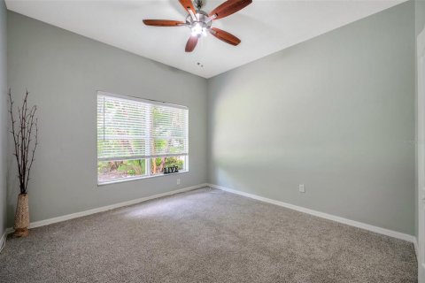 Casa en venta en New Port Richey, Florida, 5 dormitorios, 244.8 m2 № 1808383 - foto 30