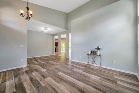Casa en venta en New Port Richey, Florida, 5 dormitorios, 244.8 m2 № 1808383 - foto 13