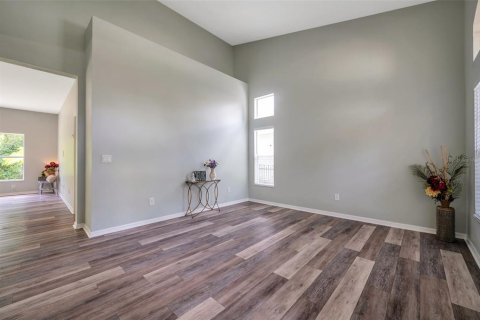 Casa en venta en New Port Richey, Florida, 5 dormitorios, 244.8 m2 № 1808383 - foto 15