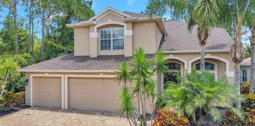 Casa en New Port Richey, Florida 5 dormitorios, 244.8 m2 № 1808383