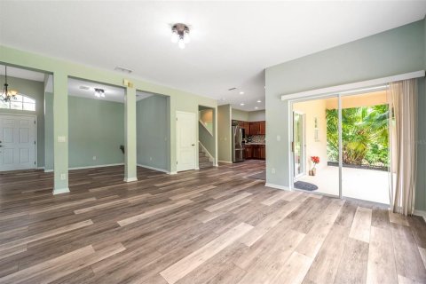 Casa en venta en New Port Richey, Florida, 5 dormitorios, 244.8 m2 № 1808383 - foto 18