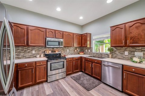 Casa en venta en New Port Richey, Florida, 5 dormitorios, 244.8 m2 № 1808383 - foto 24