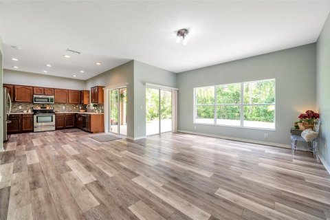 Casa en venta en New Port Richey, Florida, 5 dormitorios, 244.8 m2 № 1808383 - foto 20