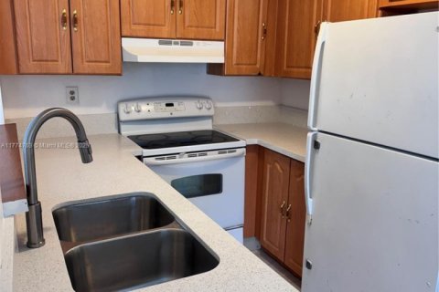 Copropriété à louer à Miami, Floride: 2 chambres, 84.91 m2 № 1714585 - photo 3