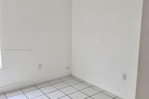 Copropriété à louer à Miami, Floride: 2 chambres, 84.91 m2 № 1714585 - photo 6