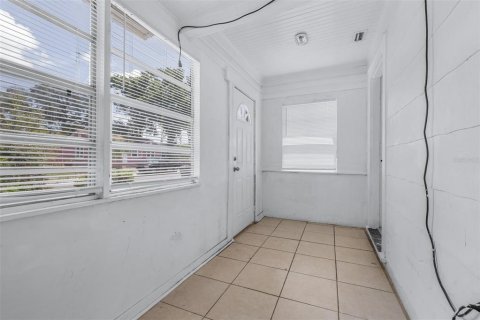 Villa ou maison à louer à Saint Petersburg, Floride: 4 chambres, 97.36 m2 № 2405138 - photo 5