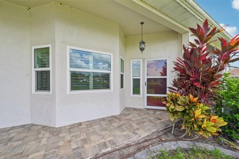 Condominio en venta en Sun City Center, Florida, 2 dormitorios, 195.56 m2 № 1835307 - foto 3