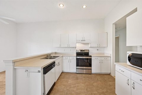 Condominio en venta en Sun City Center, Florida, 2 dormitorios, 195.56 m2 № 1835307 - foto 12