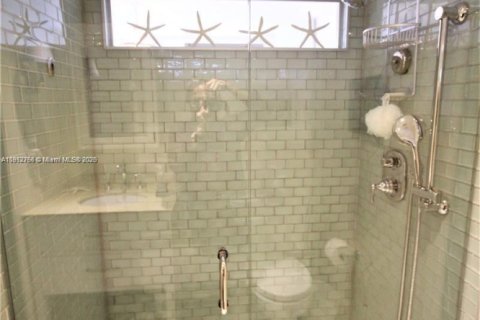 Copropriété à vendre à Miami Beach, Floride: 2 chambres, 95.69 m2 № 1977229 - photo 20