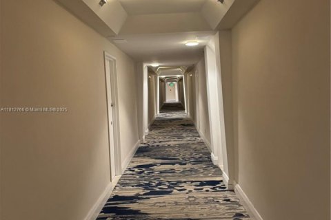 Copropriété à vendre à Miami Beach, Floride: 2 chambres, 95.69 m2 № 1977229 - photo 3