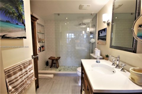 Copropriété à vendre à Miami Beach, Floride: 2 chambres, 95.69 m2 № 1977229 - photo 16
