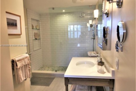 Copropriété à vendre à Miami Beach, Floride: 2 chambres, 95.69 m2 № 1977229 - photo 15