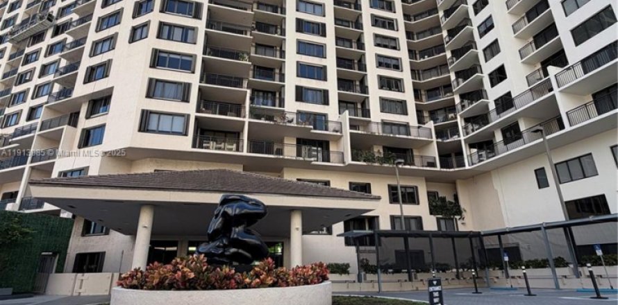 Condo in Miami, Florida, 1 bedroom  № 1971218