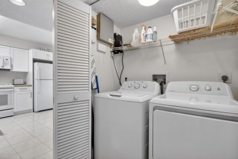 Купить кондоминиум в Делрей-Бич, Флорида 6 комнат, 129.32м2, № 2083839 - фото 12
