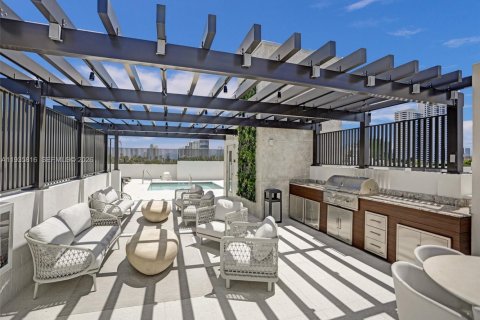 Снять в аренду кондоминиум в Майами-Бич, Флорида 2 спальни, 102.29м2, № 1995124 - фото 25