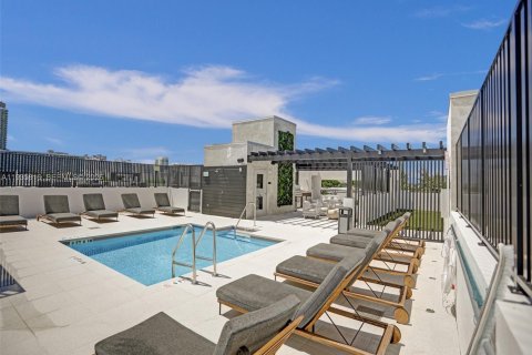 Снять в аренду кондоминиум в Майами-Бич, Флорида 2 спальни, 102.29м2, № 1995124 - фото 24