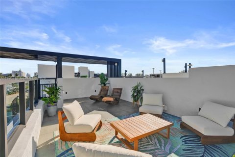 Снять в аренду кондоминиум в Майами-Бич, Флорида 2 спальни, 102.29м2, № 1995124 - фото 13