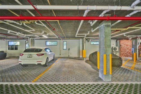 Снять в аренду кондоминиум в Майами-Бич, Флорида 2 спальни, 102.29м2, № 1995124 - фото 20