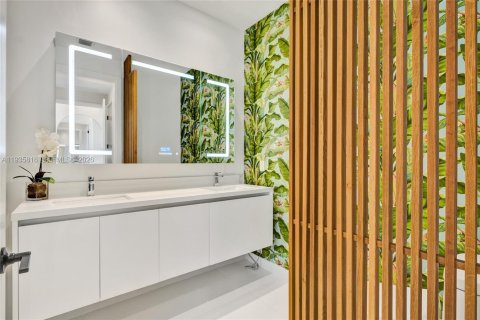 Снять в аренду кондоминиум в Майами-Бич, Флорида 2 спальни, 102.29м2, № 1995124 - фото 4