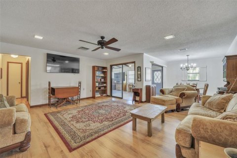 Casa en venta en Lake Wales, Florida, 2 dormitorios, 184.13 m2 № 1569363 - foto 6