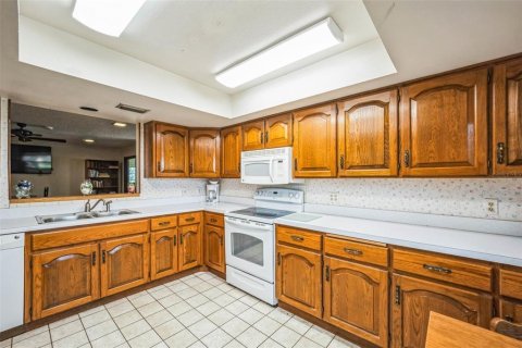 Casa en venta en Lake Wales, Florida, 2 dormitorios, 184.13 m2 № 1569363 - foto 11