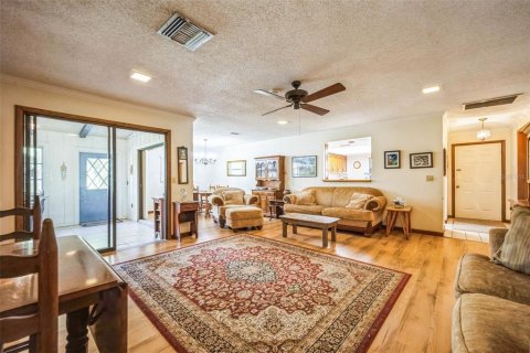 Casa en venta en Lake Wales, Florida, 2 dormitorios, 184.13 m2 № 1569363 - foto 4