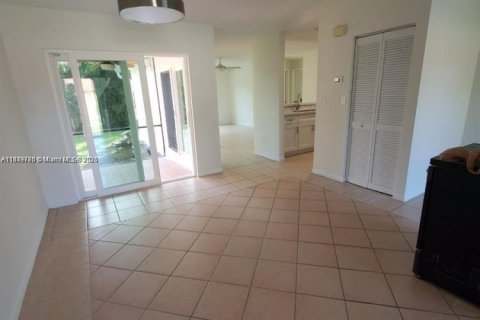 House in Cooper City, Florida 3 bedrooms, 141.58 sq.m. № 1852333 - photo 7