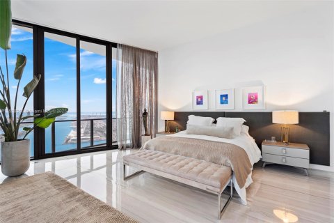 Condominio en venta en Miami, Florida, 5 dormitorios, 854.7 m2 № 1865128 - foto 15