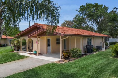 Condo in Bradenton, Florida, 3 bedrooms  № 2227585