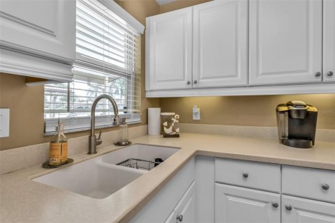 Condo in Bradenton, Florida, 3 bedrooms № 2227585 - photo 12