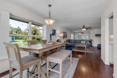 Condo in Bradenton, Florida, 3 bedrooms № 2227585 - photo 8