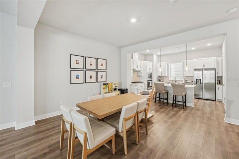Townhouse in Tampa, Florida 3 bedrooms, 193.33 sq.m. № 2131817 - photo 6