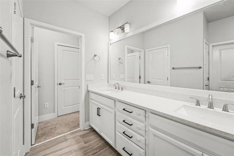 Townhouse in Tampa, Florida 3 bedrooms, 193.33 sq.m. № 2131817 - photo 17