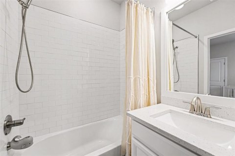 Townhouse in Tampa, Florida 3 bedrooms, 193.33 sq.m. № 2131817 - photo 26