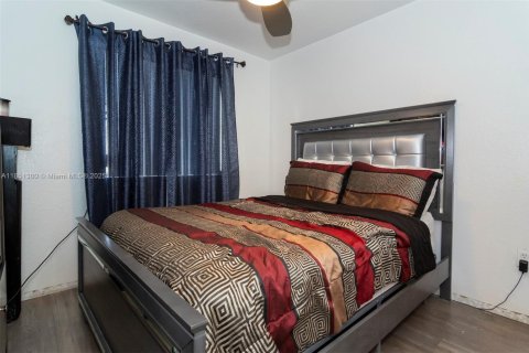 Townhouse in North Lauderdale, Florida 3 bedrooms, 145.67 sq.m. № 1858663 - photo 22