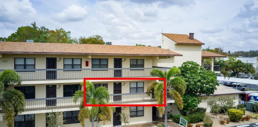 Condo in Bradenton, Florida, 2 bedrooms № 2214809