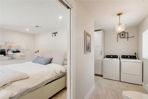 House in Key Largo, Florida 3 bedrooms, 120.31 sq.m. № 1922920 - photo 28