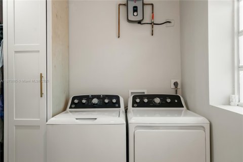 House in Key Largo, Florida 3 bedrooms, 120.31 sq.m. № 1922920 - photo 26