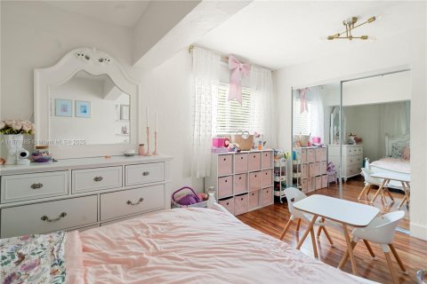 House in Key Largo, Florida 3 bedrooms, 120.31 sq.m. № 1922920 - photo 15